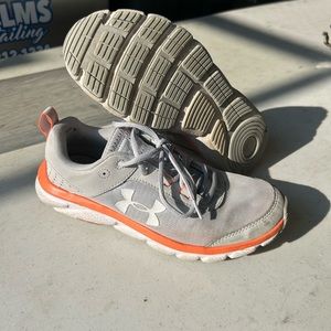 Under Armour Womens shoes size 8.5